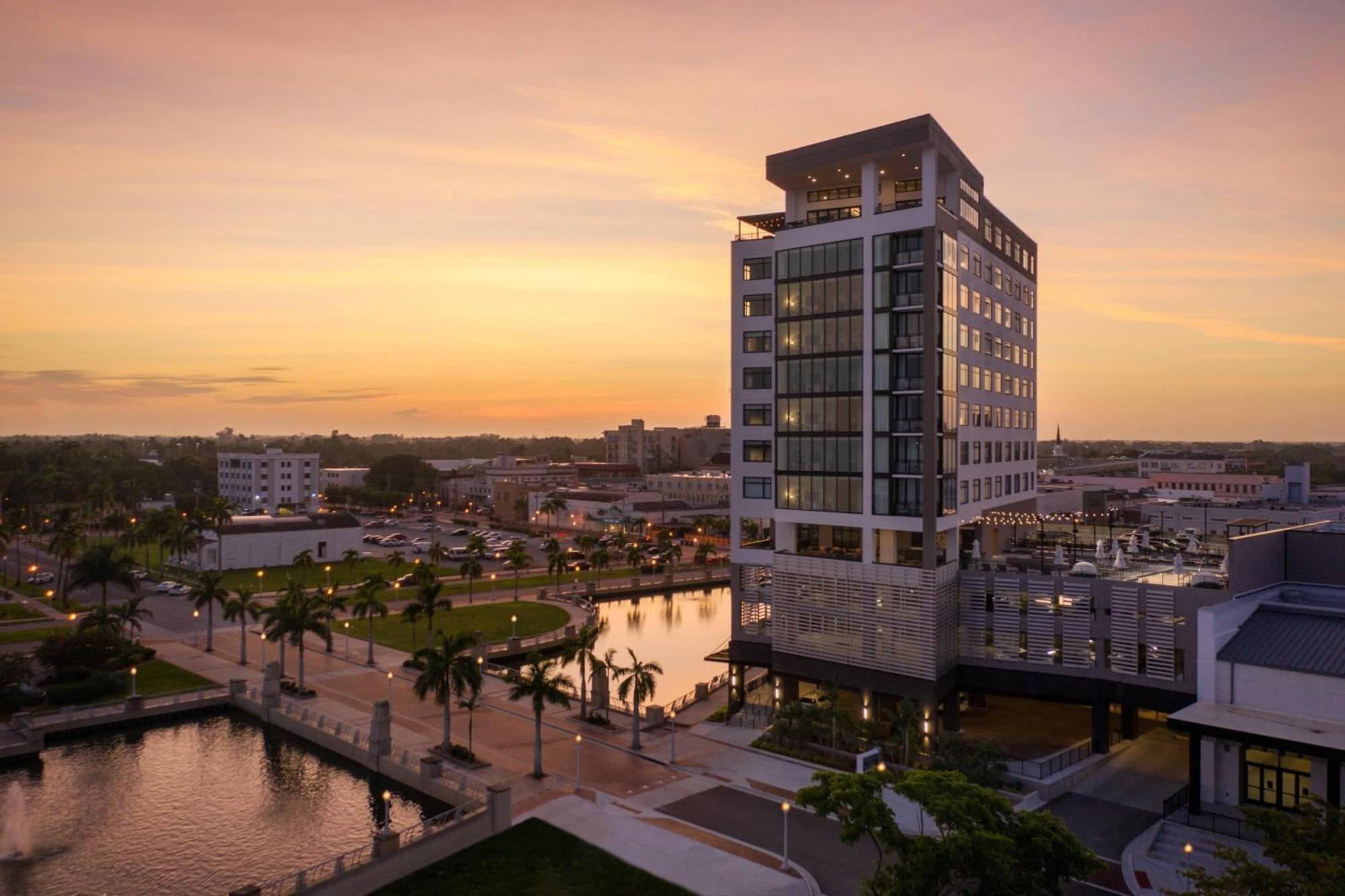 Luminary Hotel & Co., Autograph Collection Fort Myers Eksteriør bilde